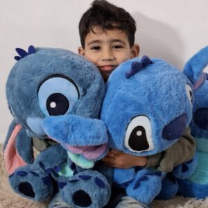 Peluche STICH con manta (varios colores)